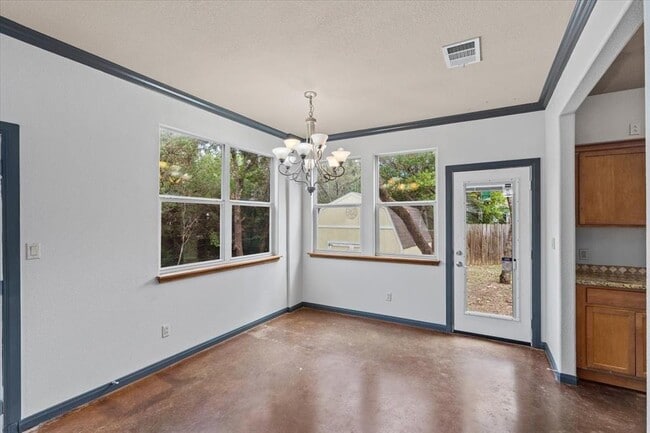 Building Photo - 15306 Oklahoma St