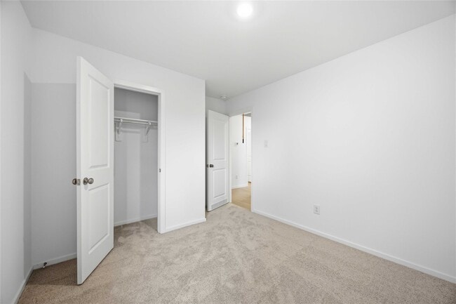 Building Photo - 16842 Spotted Oak Dr