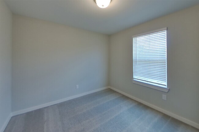 Building Photo - 22616 Terrazzo Dr