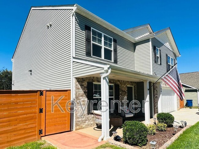 Building Photo - 104 Jesse Baker Ln