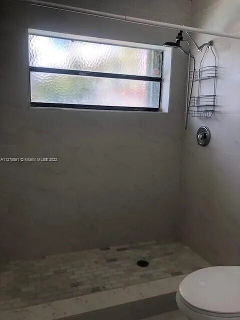 Master Shower - 2972 NW 67th Ct