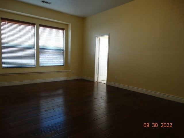 Building Photo - 9975 Red Cedar Dr