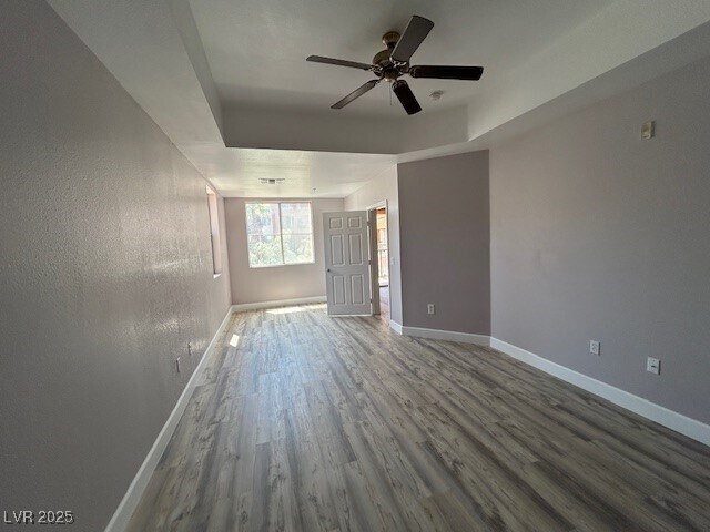 Building Photo - 19 E Agate Ave