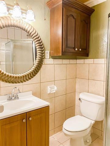 Building Photo - 518 Harn Dr