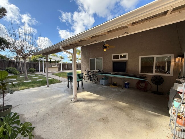 Building Photo - Cozy Ranch Style Home in Oceanside Hills