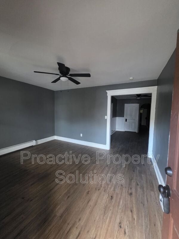 Building Photo - 532 Alder St