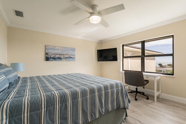 Building Photo - 5300 Jimmy Buffett Mem Hwy