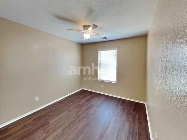 Building Photo - 4854 E Meadow Mist Ln