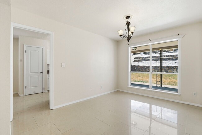 Building Photo - 3329 Old Spanish Trail