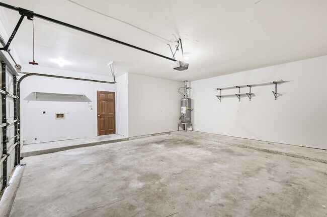 Building Photo - 13626 Cedar Point Dr