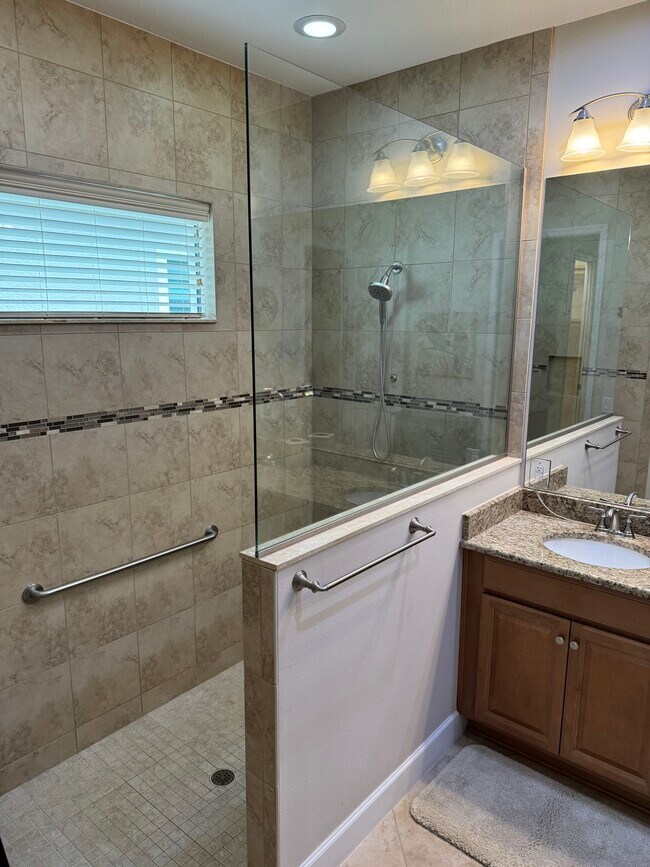 Building Photo - 9080 Isla Bella Cir