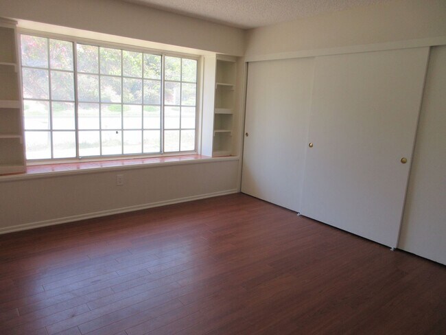 Building Photo - 18715 Braemore Rd