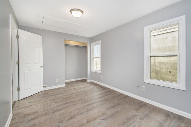 Building Photo - 1542 10th St