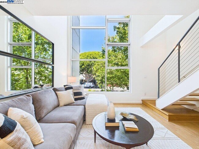 Building Photo - 485 W MacArthur Blvd