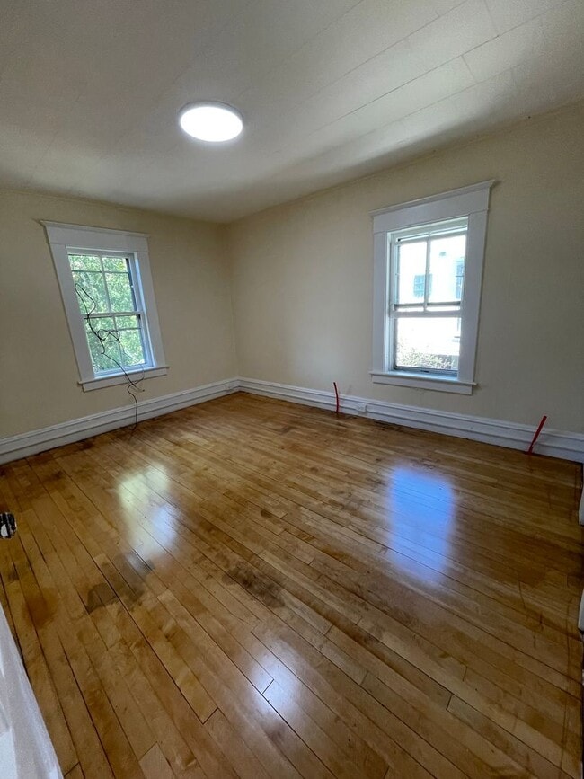 Building Photo - 57 N Willard St