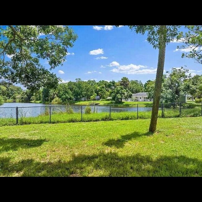 Building Photo - 960 48th Ave