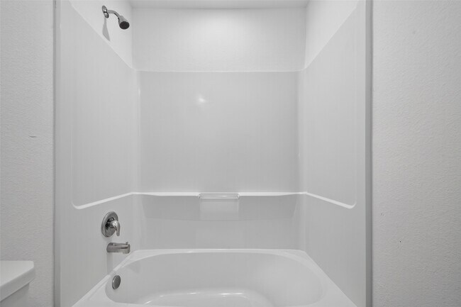 Building Photo - 9007 Estes Lks Dr