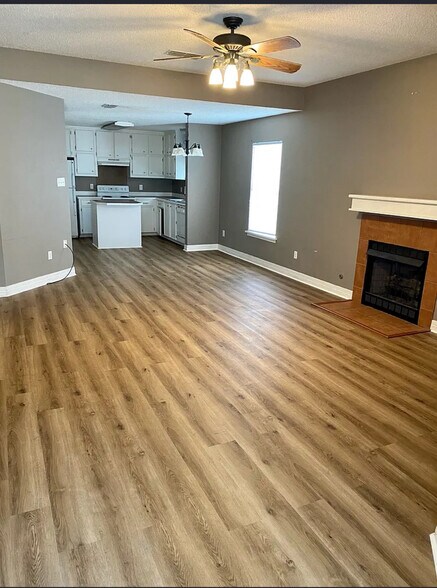 Building Photo - 1101 Cassidy Ln