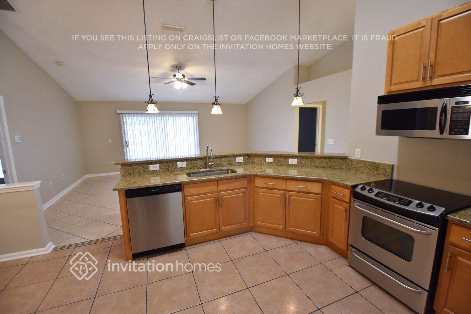 Building Photo - 1335 Ardmore St