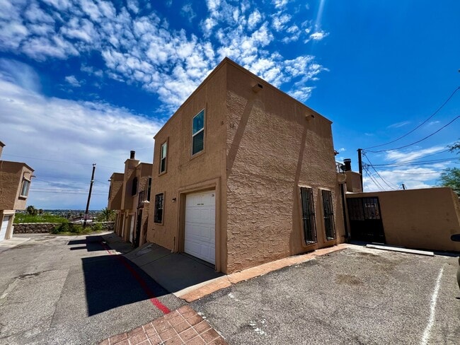 Building Photo - 2520 San Jose Ave
