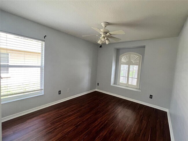 Building Photo - 12835 Standbridge Dr