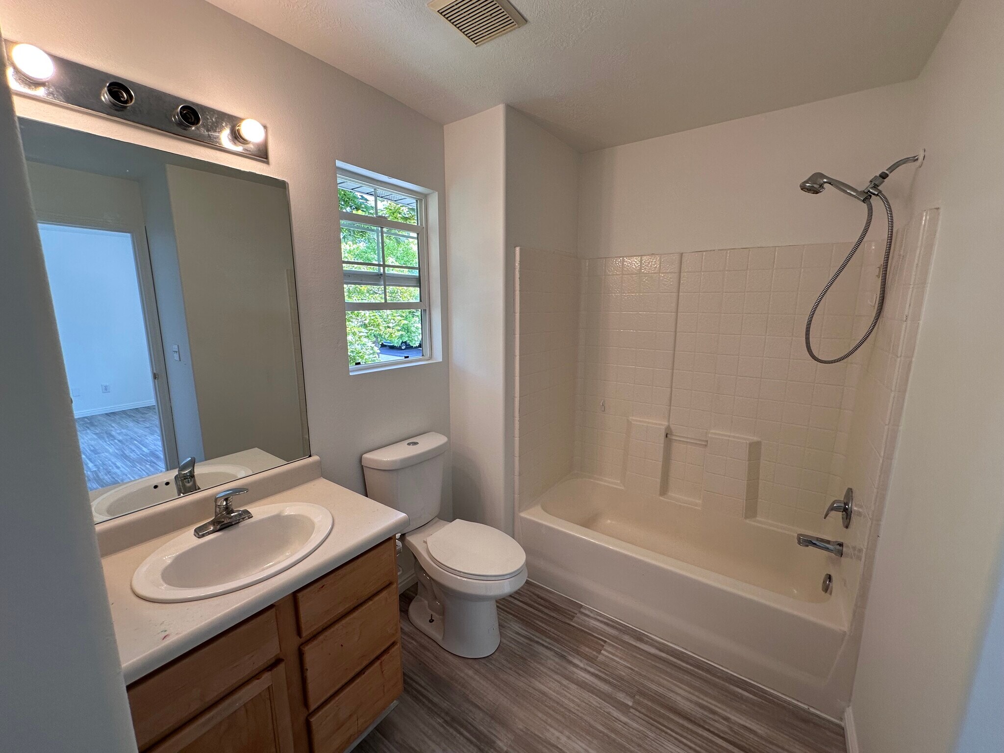 Building Photo - 1129 W 1390 S