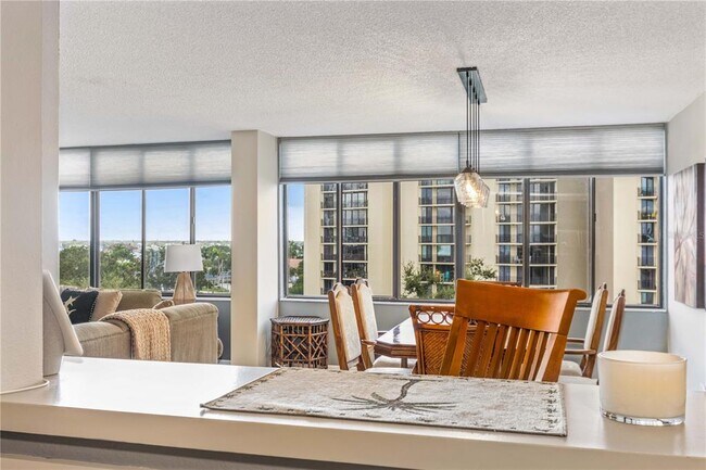 Building Photo - 700 Island Way