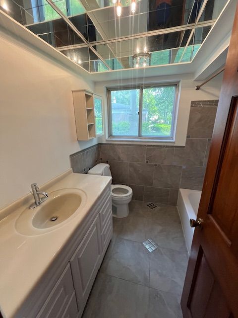 Building Photo - 27030 Berkshire Dr