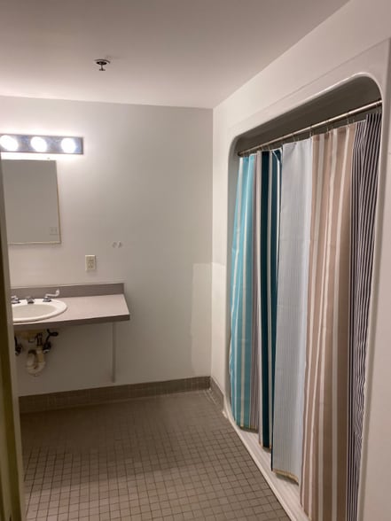 Building Photo - 534 Commonwealth Ave