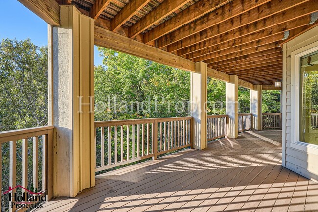 Building Photo - Gorgeous Single Home in Great location!!!