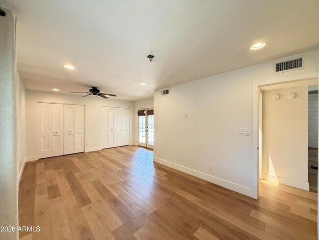 Building Photo - 1363 W Los Lagos Vista