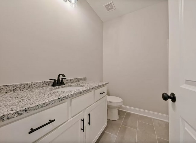 Building Photo - 2785 Cedrus Ave