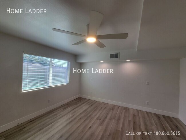 Building Photo - 2301 N 27th St