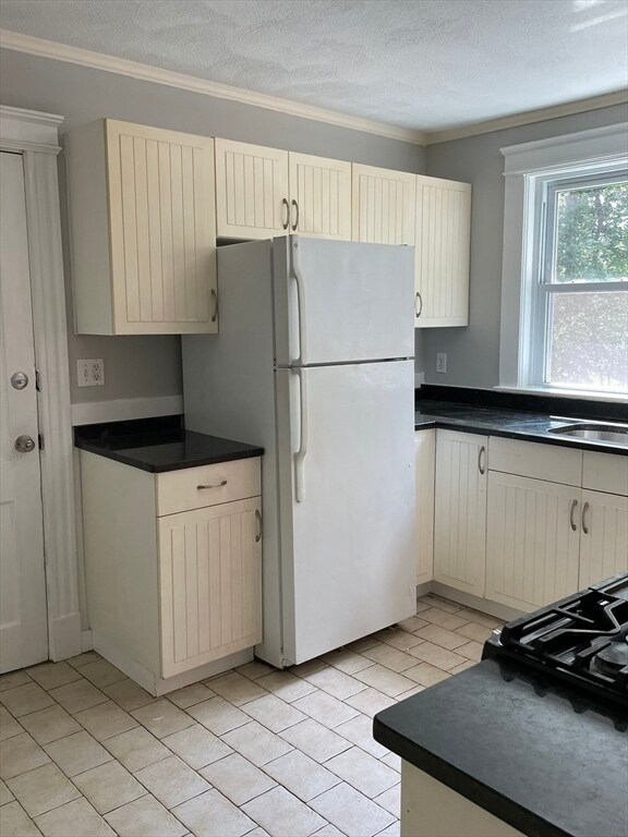 Building Photo - 70 Auburndale Ave