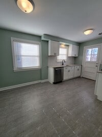 Building Photo - 7244 N Kilpatrick Ave