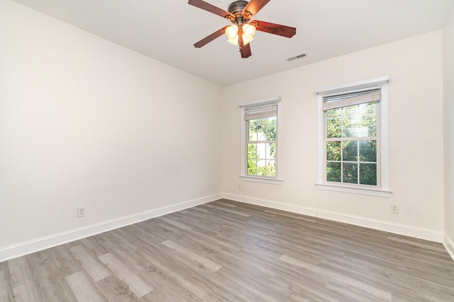 Building Photo - 14724 Murfield Ct