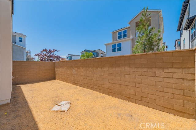Building Photo - 446 Lobata