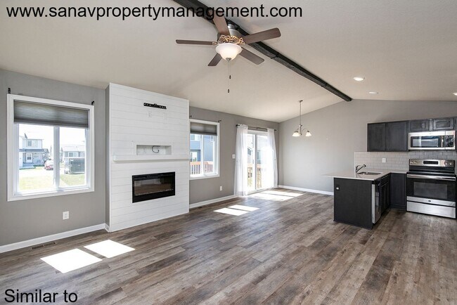 Building Photo - 3040 Worchester Dr