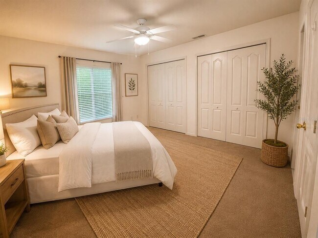 Building Photo - 615 Villa Ct