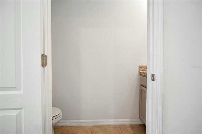 Building Photo - 736 Brooklet Dr