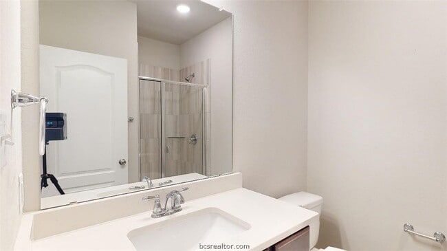 Building Photo - 6335 Spartan Dr