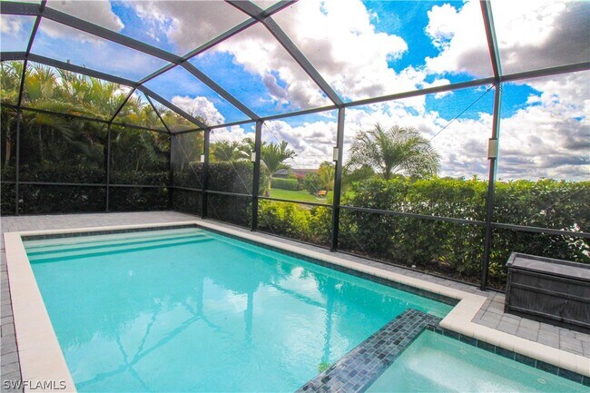 Building Photo - 2380 Fallglo St