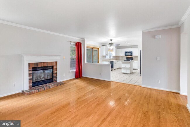 Building Photo - 15385 Bevanwood Dr