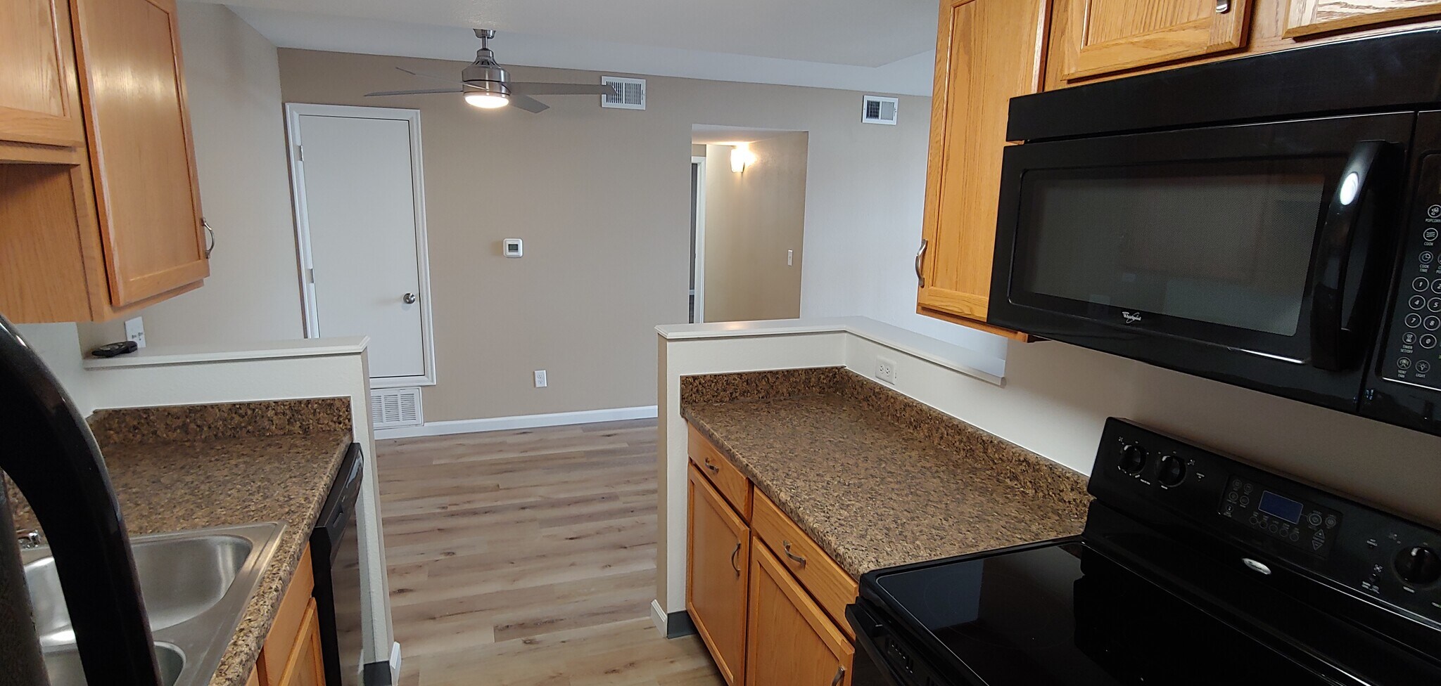 Building Photo - 18404 E Kepner Pl