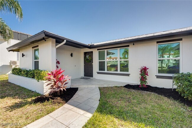 Building Photo - 1410 Curlew Ave