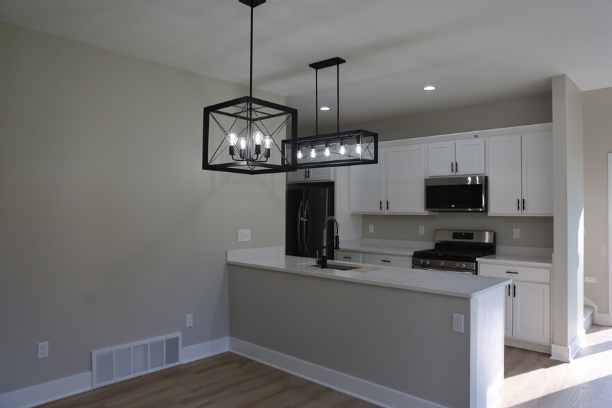 Kitchen - 5010 Danbury Pl