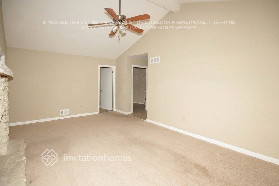 Building Photo - 3179 Terrace Dr