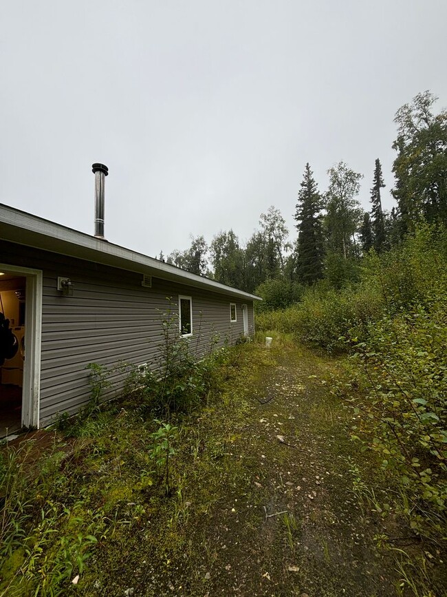 Building Photo - Home on Old Murphy Dome Rd. 23 miles from ...