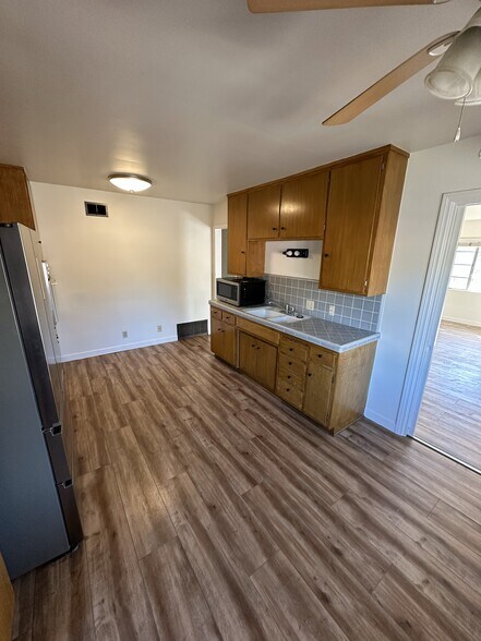 Building Photo - 1160 Chestnut St