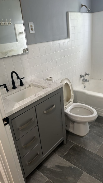 Building Photo - 4161 Dunn Ave